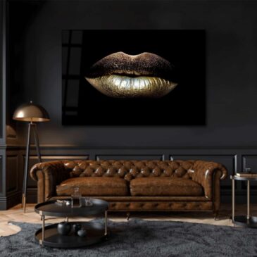 Artwork with sexy golden lips