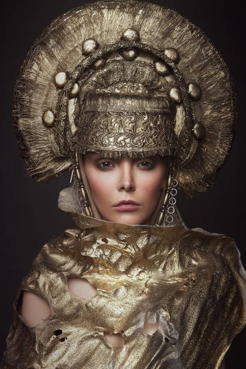 Artistic portrait of a beautiful woman