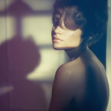 Schilderij van een mooie vrouw