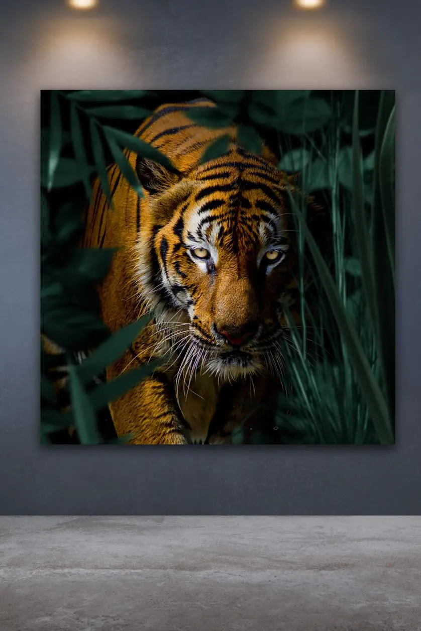 Einzigartige Wanddekoration von Tiger im Dschungel