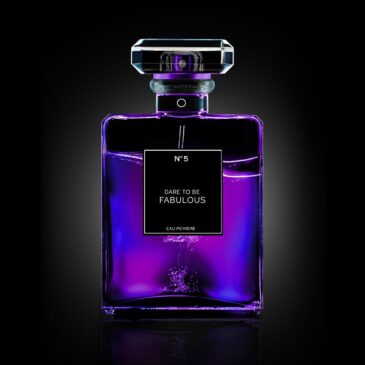 cuadrado morado de chanel