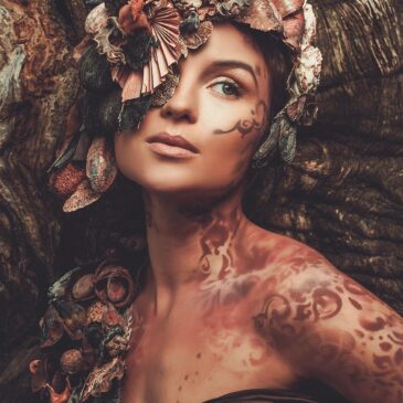 Artistiek portret van een mooie vrouw