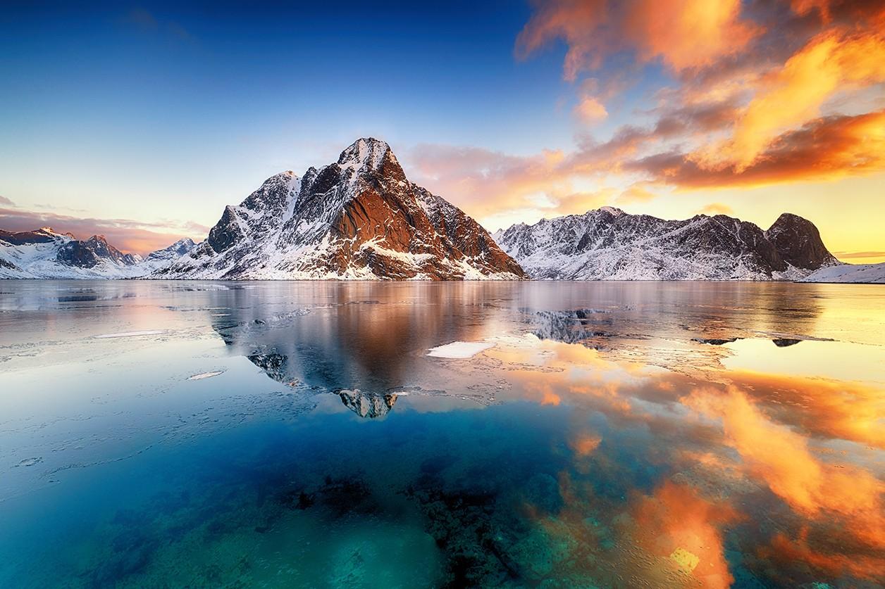 Landschap schilderij van zonsopgang