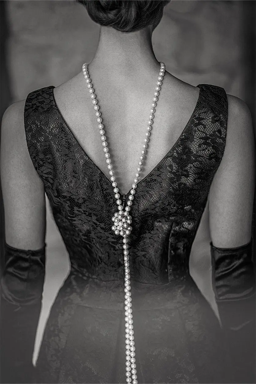 Schwarz-Weiß-Kunstfotografie-Frau