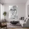 Zwart wit foto van een mooie blonde vrouw