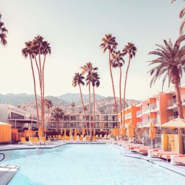 Foto des Schwimmbades im Palm Springs -Stil