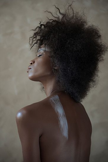 Muurkunst van mooie Afrikaanse vrouw