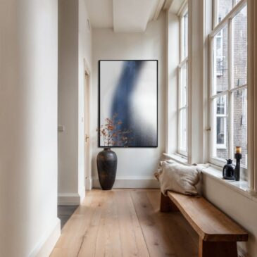 Abstracte kunst voor aan de muur met blauwe en witte kleuren