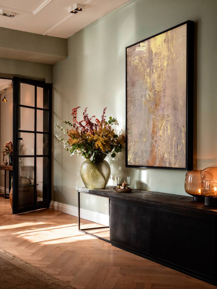 Luxurious abstract wall decoration