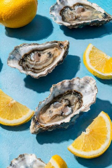 Azure Citron modern stilleven schilderij met oesters en citroen